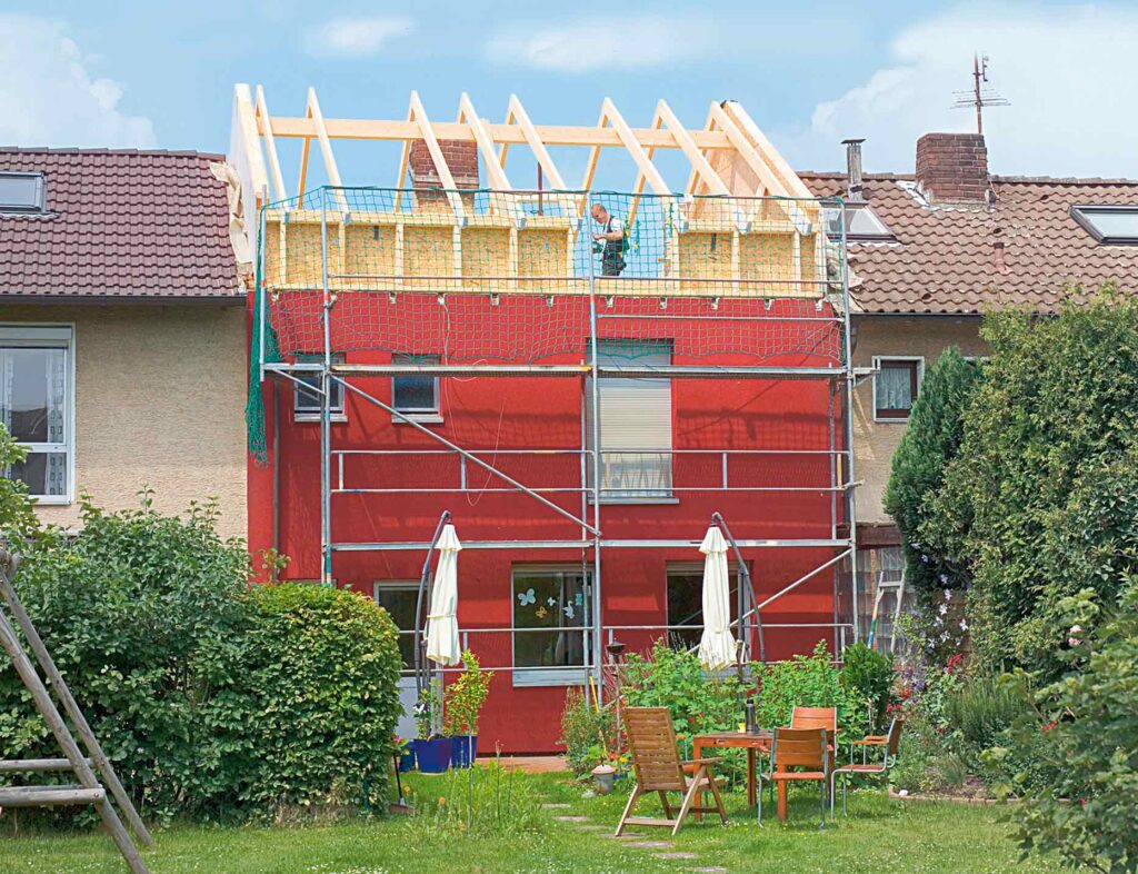 … und der Holzrahmenkonstruktion zügig voran. Foto: Holzabsatzfonds